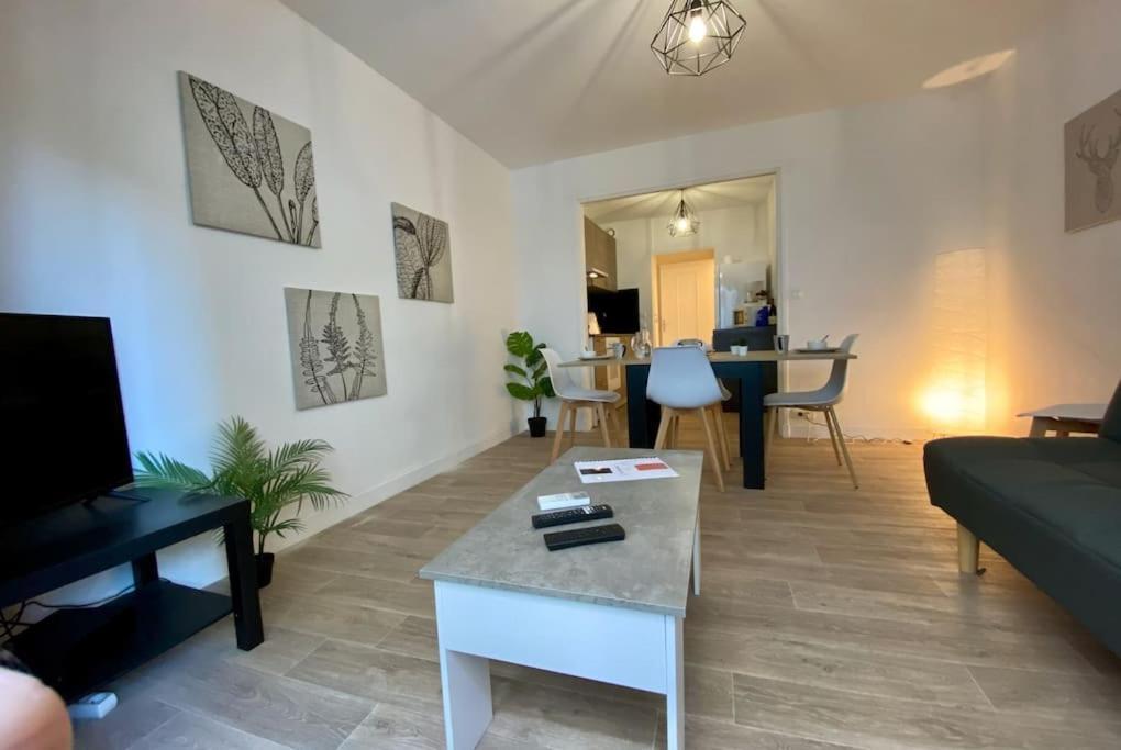 Le Carmen - Terrace - Garage Apartment Ним Екстериор снимка